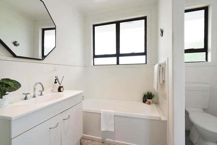 79 Sunset Road Mangakakahi_14