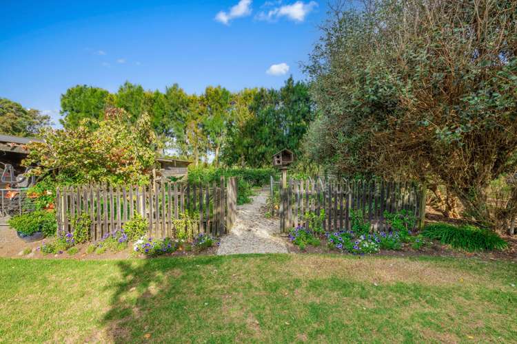 21 Bassett Road Mauku_27