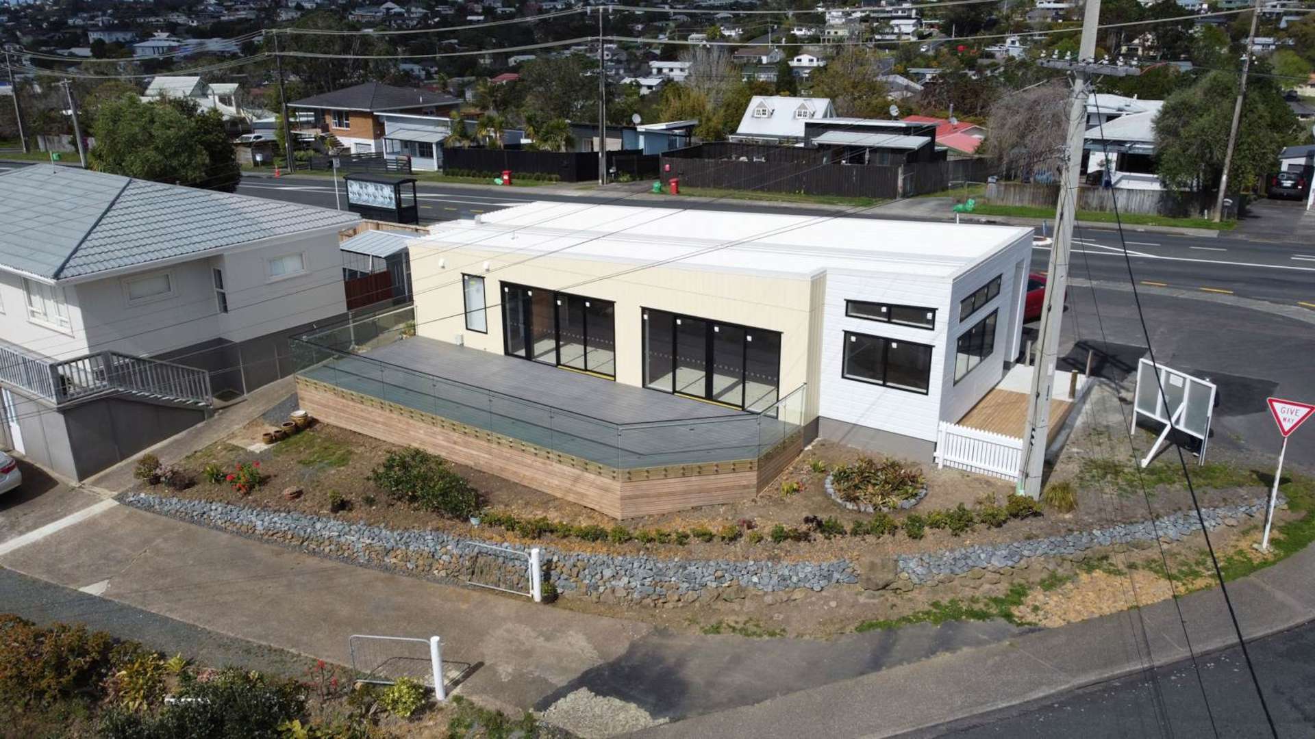 182 Vipond Road Stanmore Bay_0