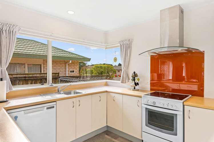 25 Villa Grove Paraparaumu_6