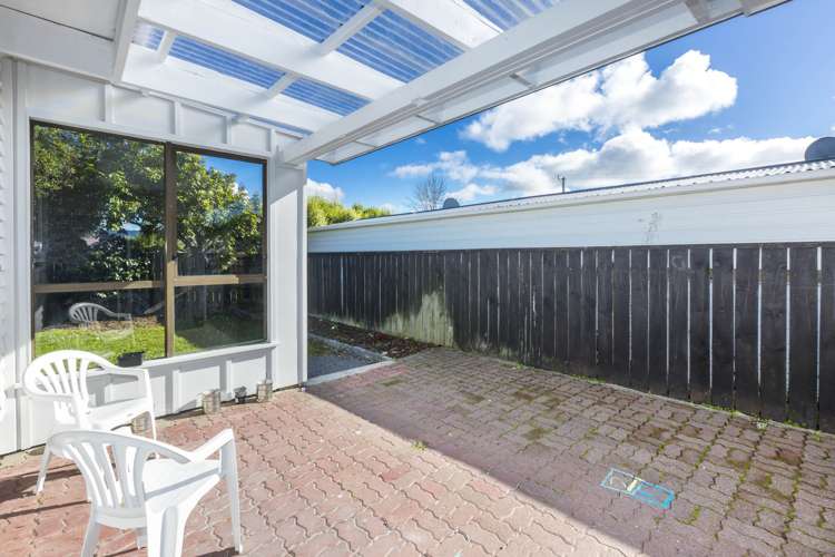 21 Totara Park Road Clouston Park_10