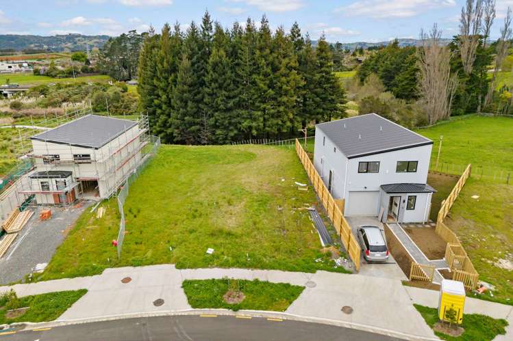 27&29 Waipaheke Crescent_3
