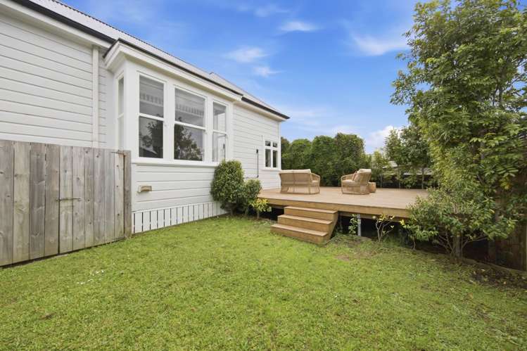 35A Holly Street Avondale_14