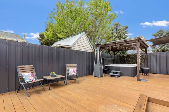 7 Charisma Court Kelvin Grove_2