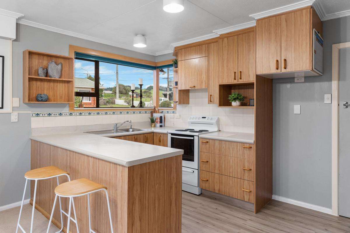 239 Highcliff Road_4