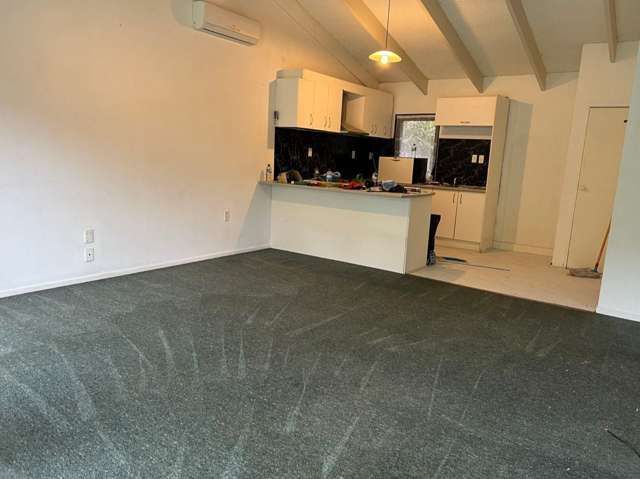 24 Bond Crescent Forrest Hill_2