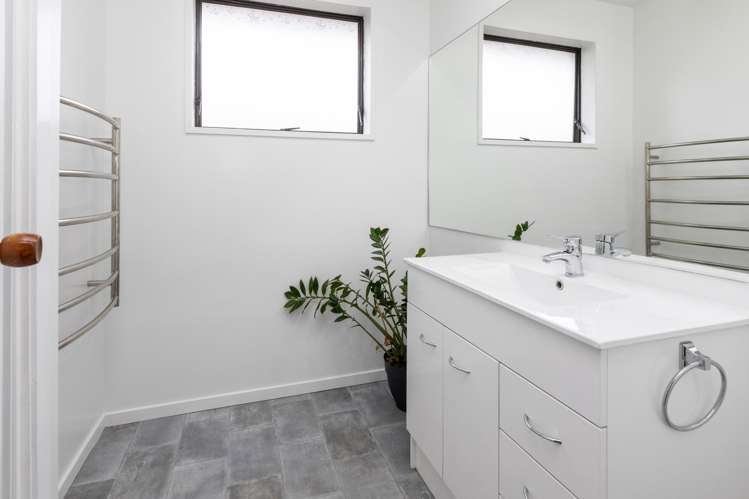 38A Greenock Street Redwood_12