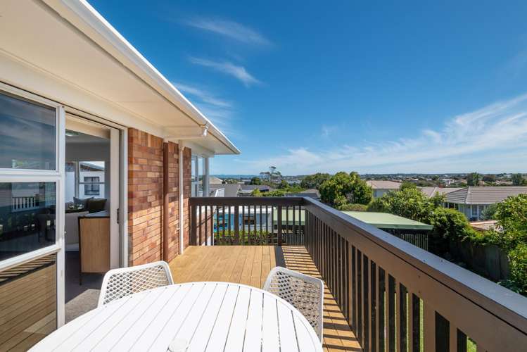 2/12 Westwell Road Belmont_7