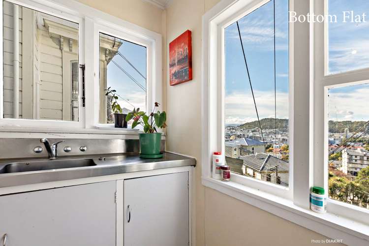 1 Maarama Crescent Aro Valley_10