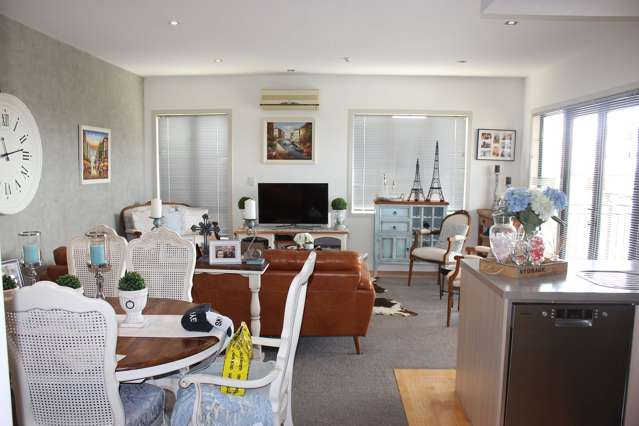 8F Veneto Avenue Albany Heights_2