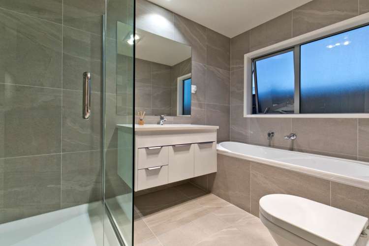 8 Davey Crescent Orewa_13