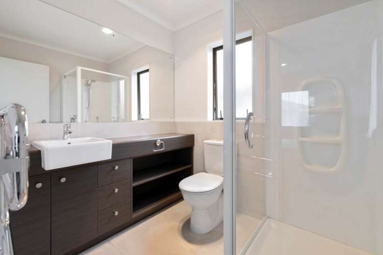 8 Oakhurst Avenue Flat Bush_15