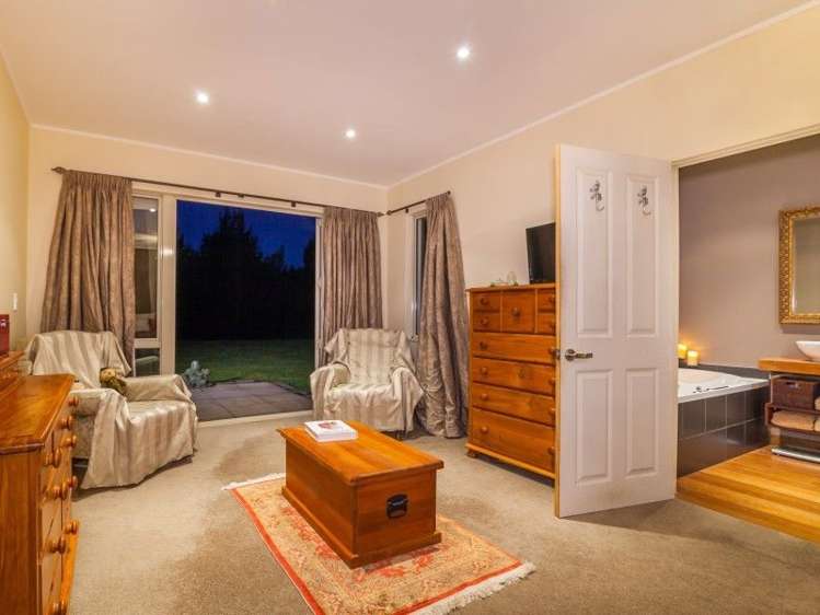 77c Johnsons Road Whitemans Valley_32