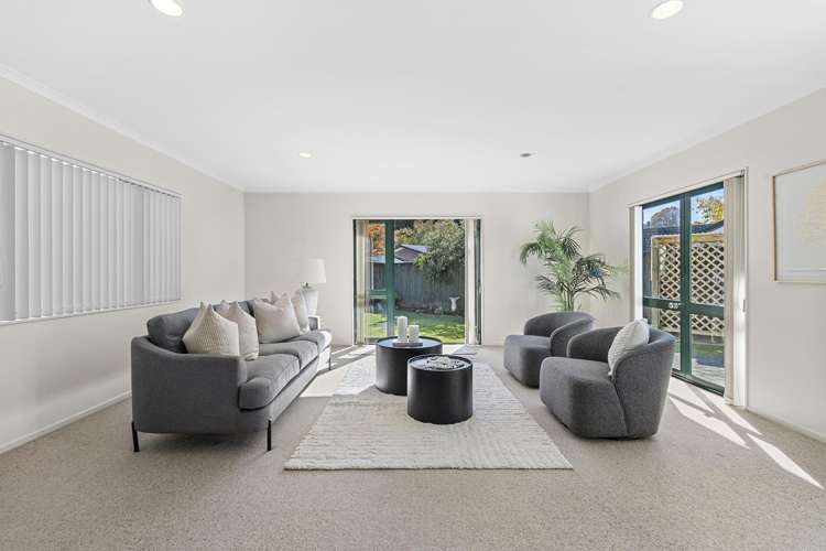 6 Redwood Crescent Westown_7