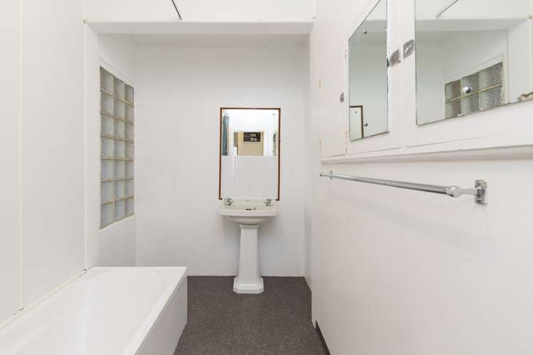 105 Maxwells Line Awapuni_9