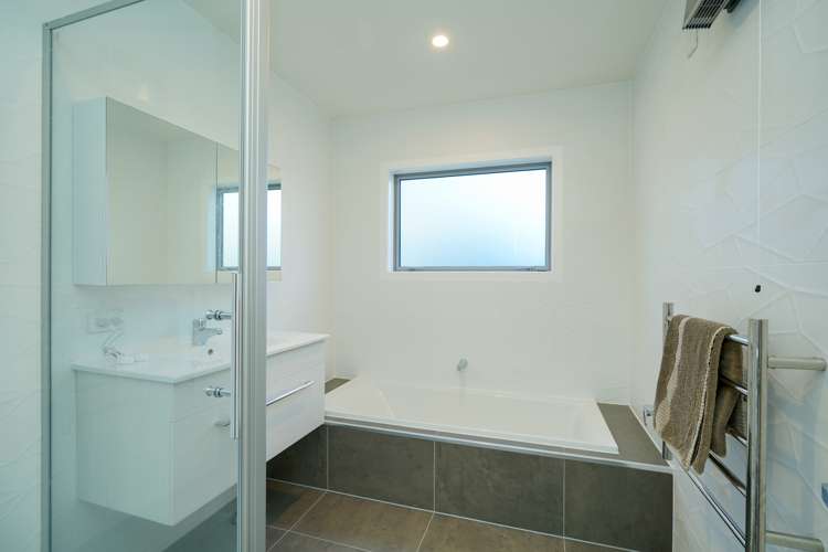 48 Louisa Street Gladstone_20