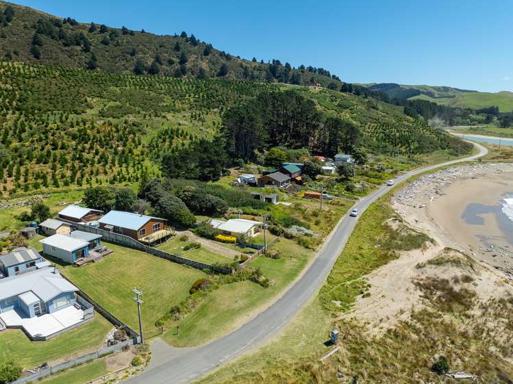 1129 Mataikona Road Mataikona_17