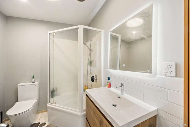 32/8 Soljak Place Mt Albert_6