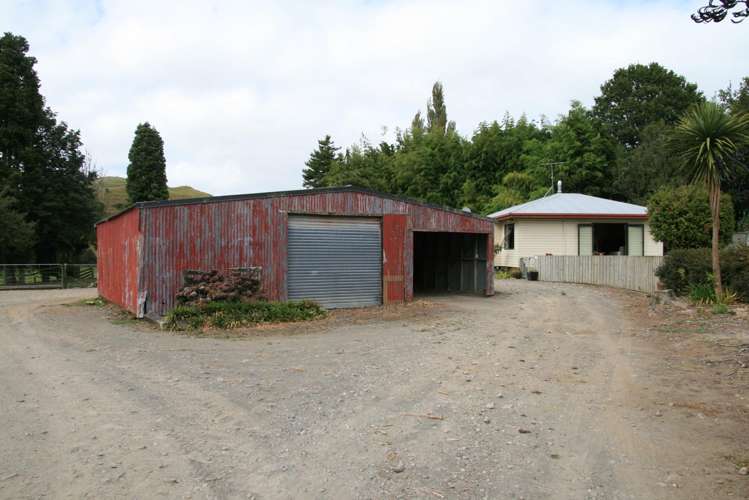 292 Gordon Road Toko_21