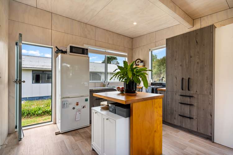 23 Grahamtown Road Onerahi_33