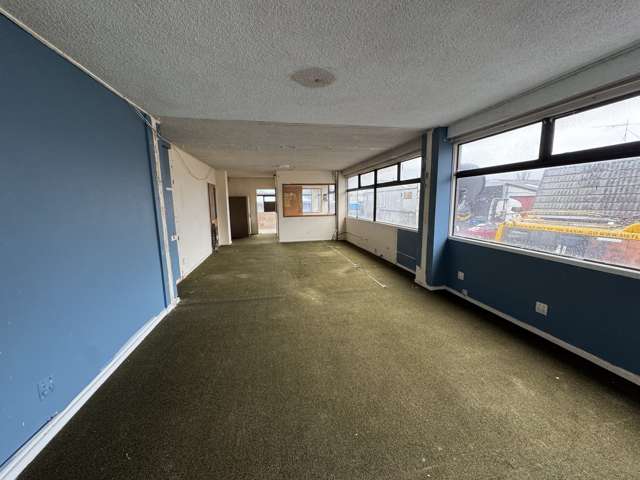 Office/121 Eastern Hutt Road Taita_4