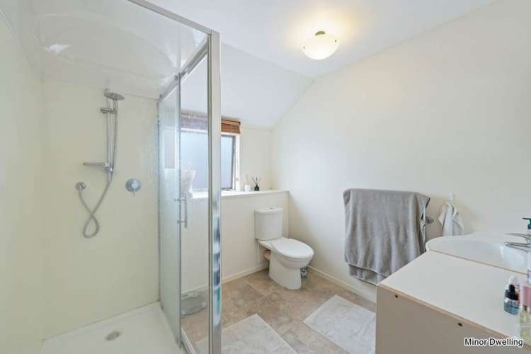 21 Roland Road Greenhithe_18