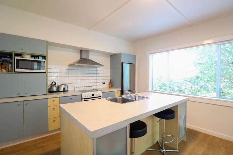 3/178 Le Cren Street Seaview_1