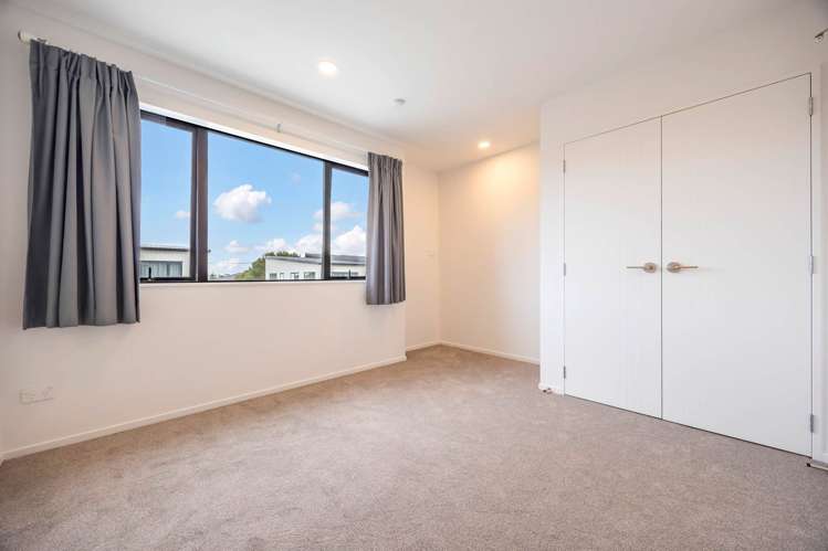 2/10 Camp Road Mt Wellington_6
