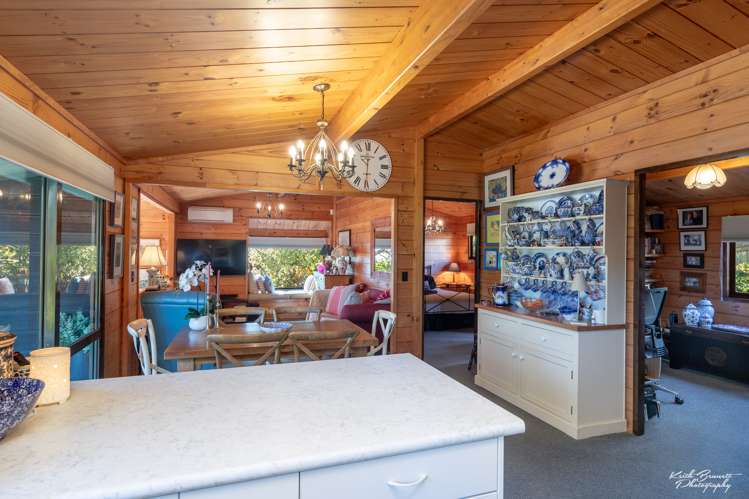 12 Whitechapel Grove Stokes Valley_8