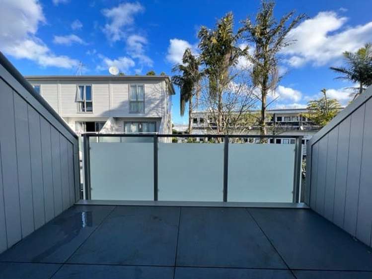 7/29 Rossmay Terrace Mount Eden_8