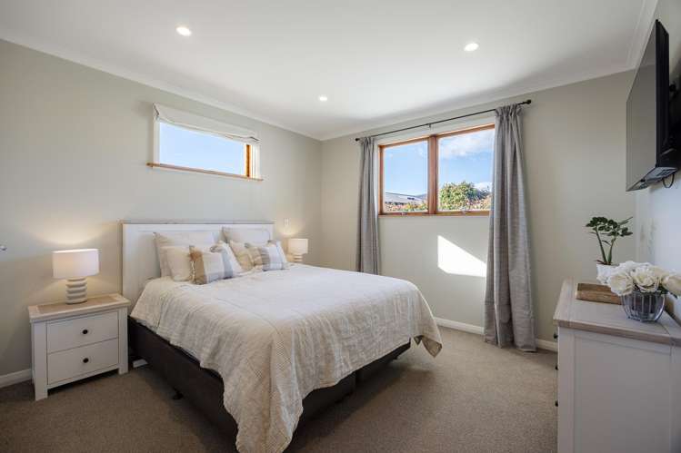 49 Meeanee Road Taradale_10
