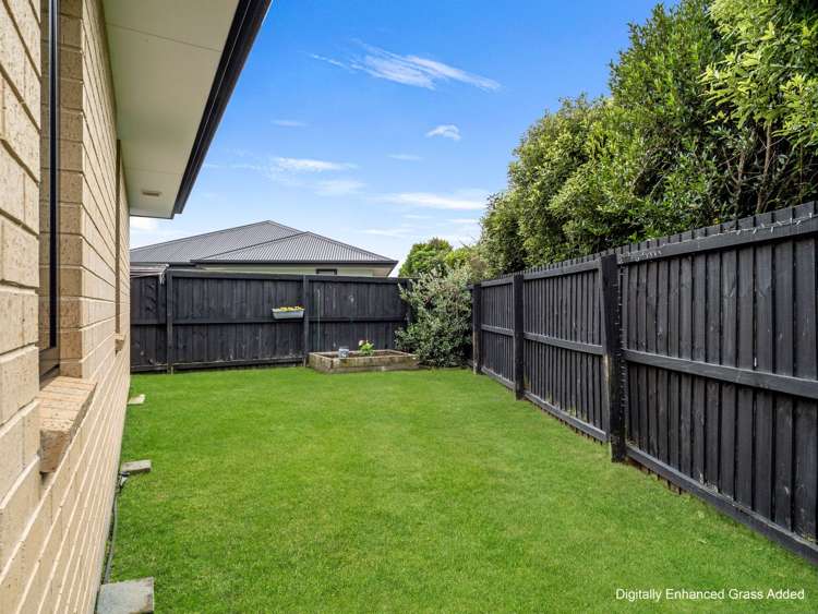 92 Sunline Avenue Lincoln_29