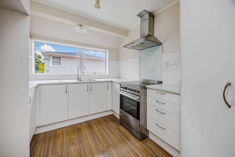 1/8 Matiere Road Onehunga_14