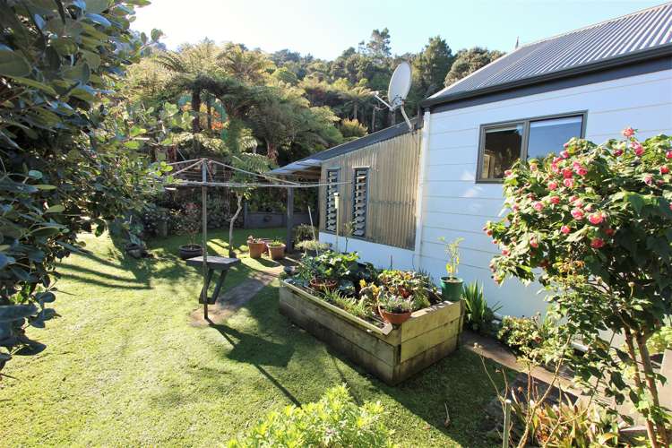 23 Trotter Avenue Waiomu_14