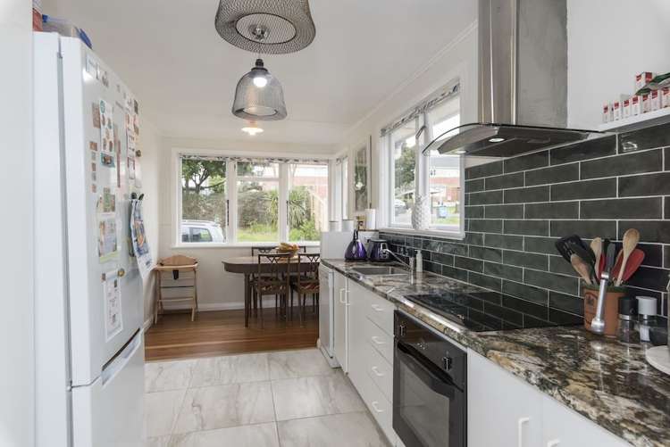 11 Coates Crescent Panmure_5