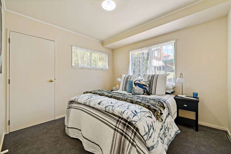 8a Locke Avenue Mount Roskill_11