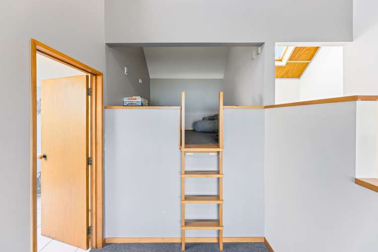 2 Lachie Griffen Rise Governors Bay_11