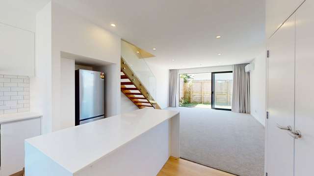 9/166 Queens Drive 1297_1