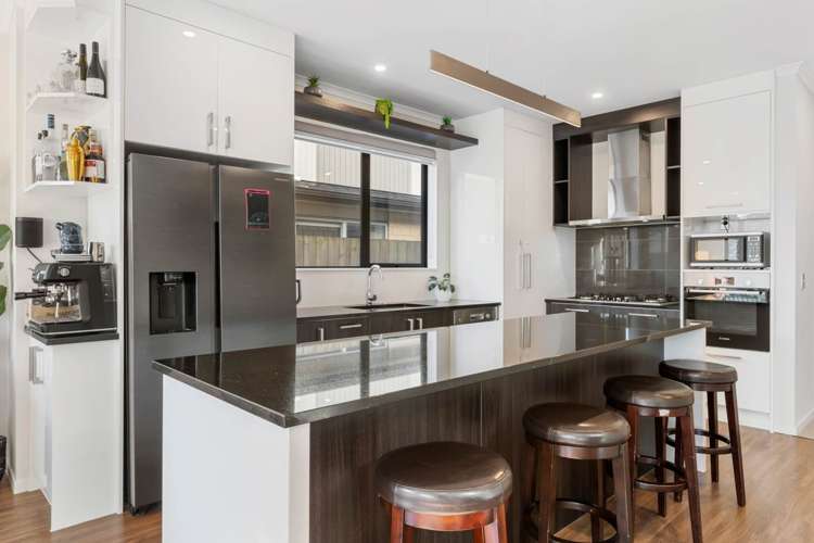 22 Cooladawson Drive Flat Bush_8