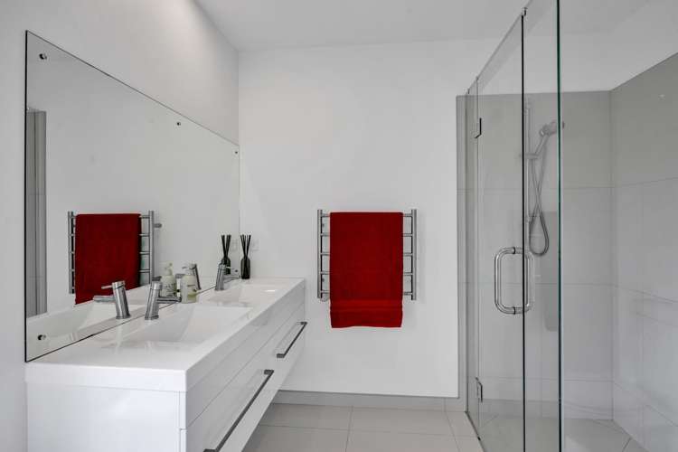 16 Egmont Street Patea_17