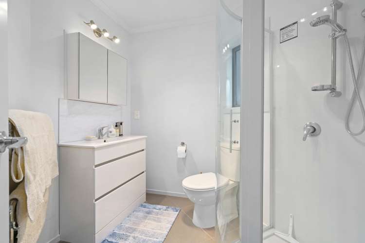 10 Alpers Ridge Leamington_14