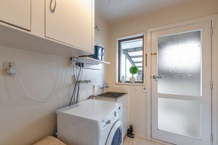 8 Glassey Drive Allenton_20