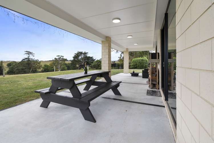 245 Ashhurst Road Bunnythorpe_23