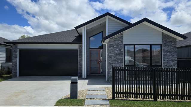 Perfect Blend of Light, Lifestyle & Location