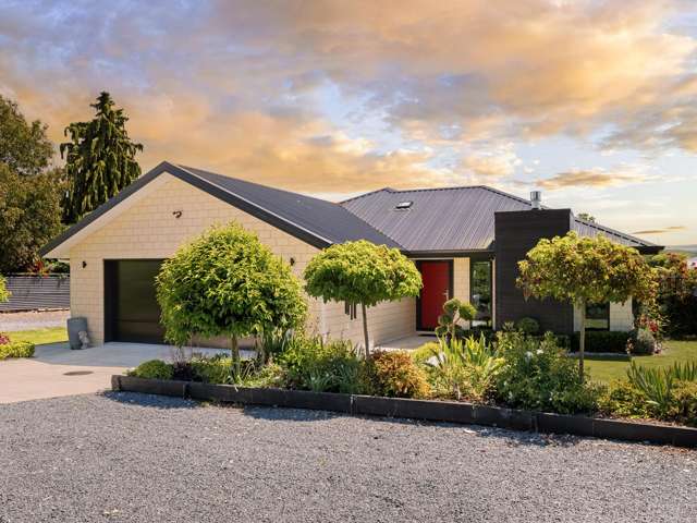 A Modern Retreat in Waihola