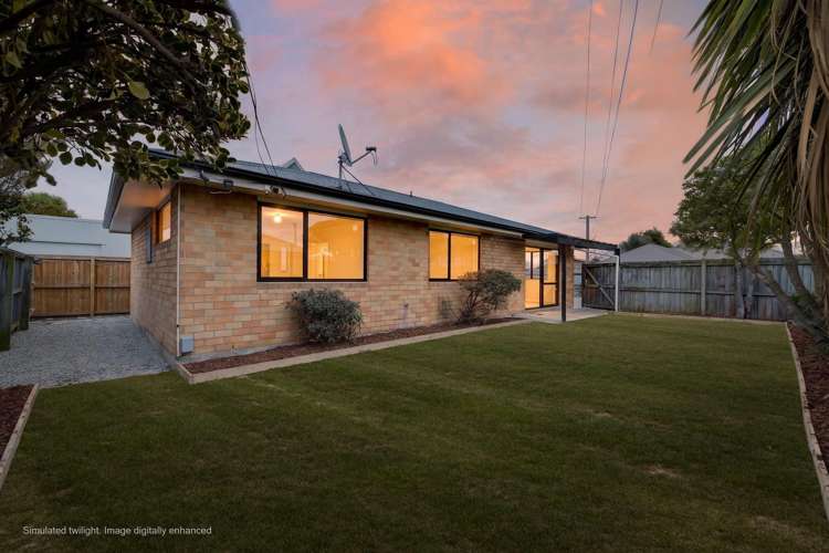 2/63a Mackworth Street Woolston_18