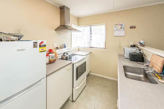 12B Cornwall Road Springvale_4