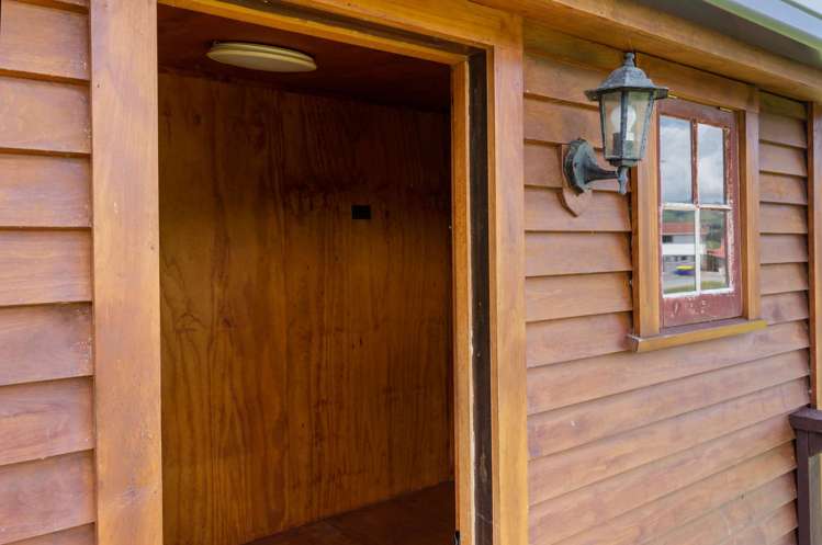 8 Cargill Street Owaka_6