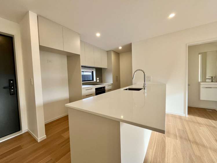 4/33 Winsor Crescent 10222_3