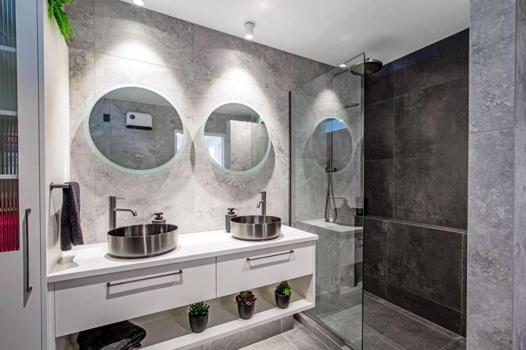 1/7 Homersham Place Burnside_16